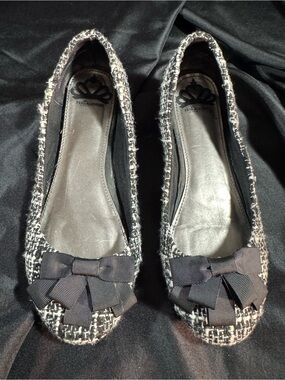 Fergalicious Black & White Tweed Bow Flats 8.5